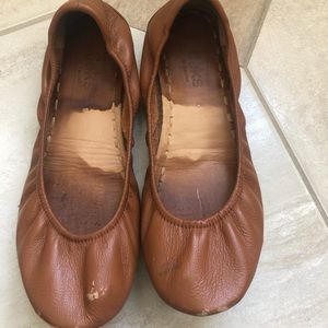 Chestnut Tieks